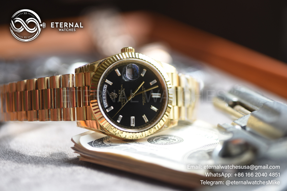 ROLEX - SUPER CLONE DayDate 228238 40mm Yellow Gold Black Dial (Weight Adjusted)
