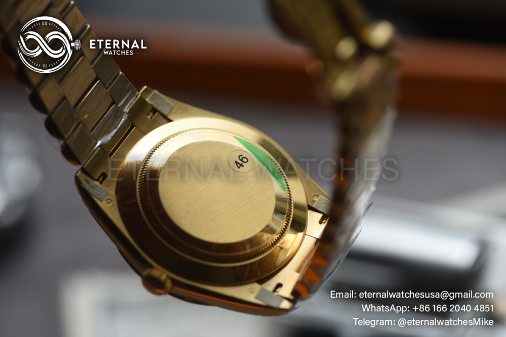 ROLEX - SUPER CLONE DayDate 228238 40mm Yellow Gold Black Dial (Weight Adjusted)
