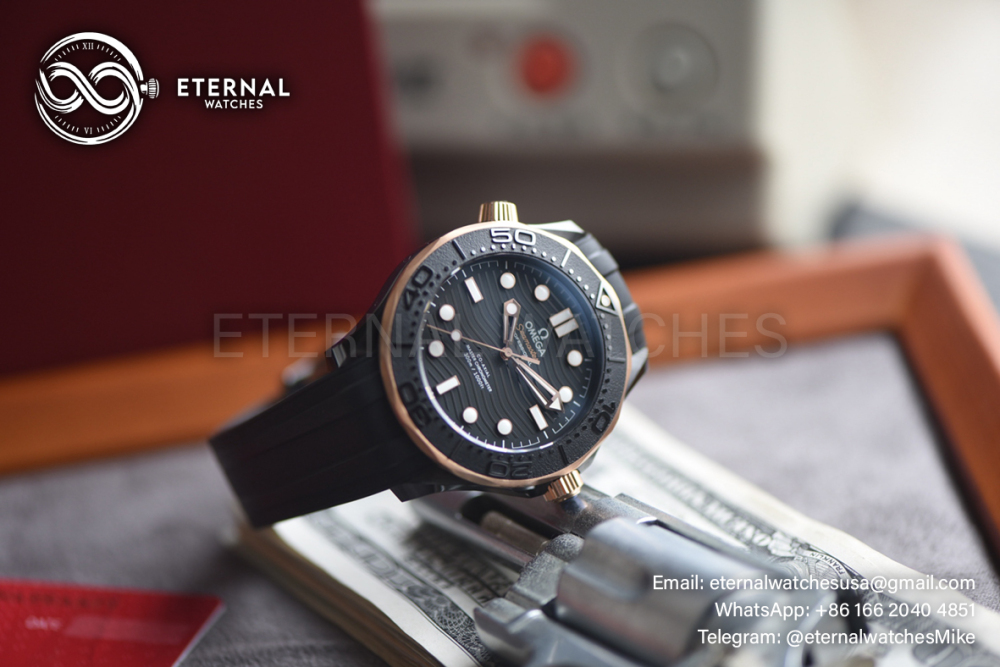 OMEGA - SUPER CLONE Seamaster 300m 43.5mm RG Ceramic/RU Black Dial VSF A8806