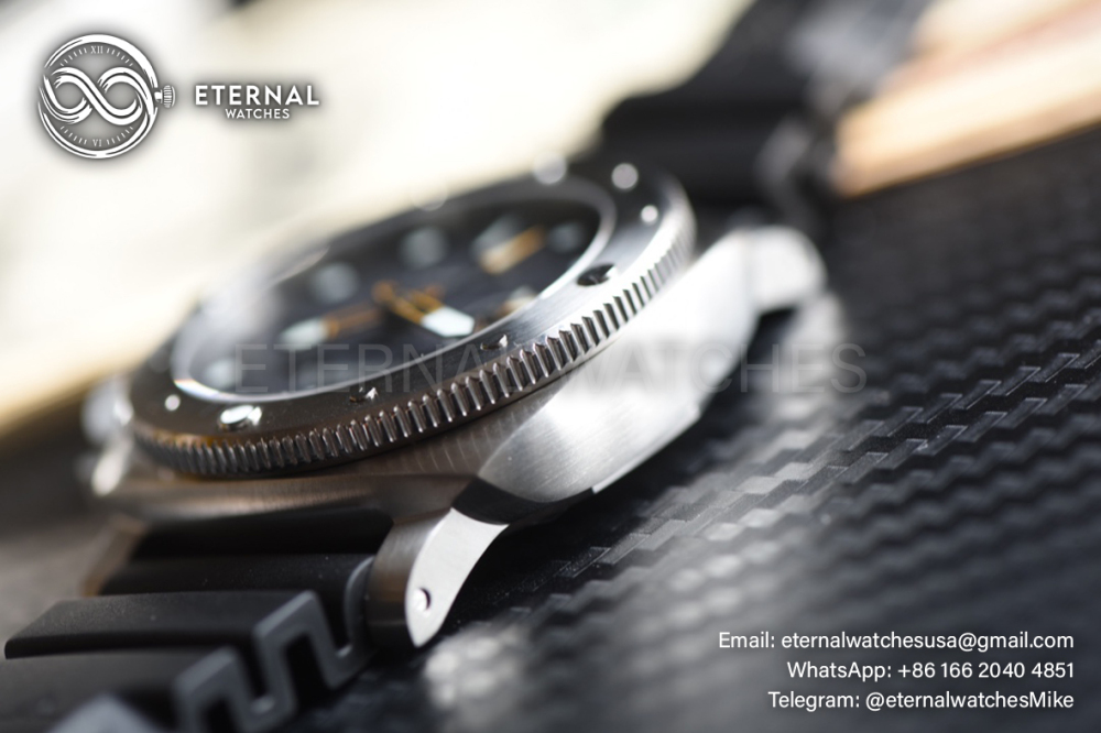 PANERAI - SUPER CLONE Submersible PAM1323 44mm SS/RU Grey Dial VSF P9011