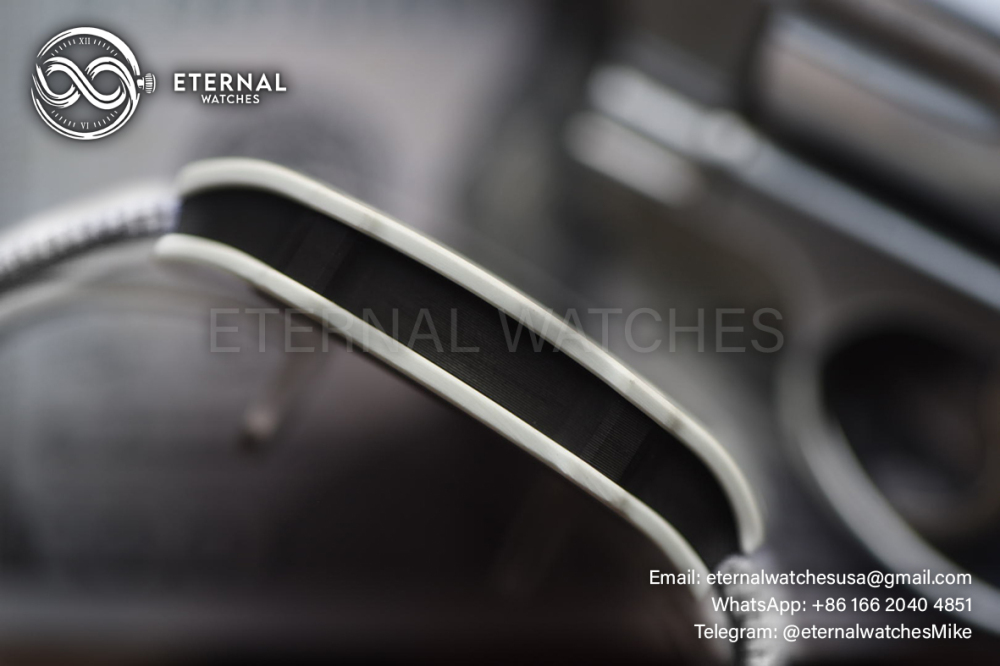 RICHARD MILLE - VAUCHER SUPER CLONE RM67-02 Alexis Pinturault Extra Flat White