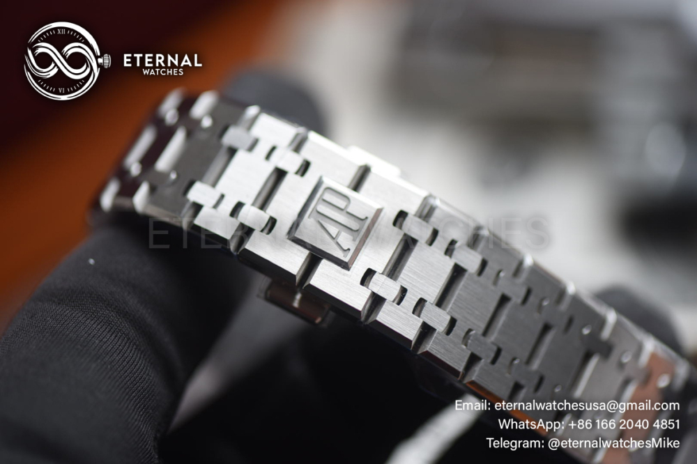 AUDEMARS PIGUET - SUPER CLONE Royal Oak Chronograph 26331ST 41mm SS/SS White/Blk APSF DD4801