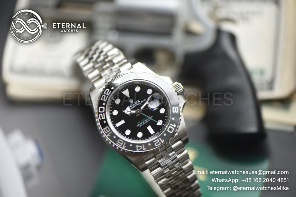 ROLEX - SUPER CLONE GMT Master II 126710 Bruce Wayne 40mm Jubilee SS/SS Black Dial VSF DD3285