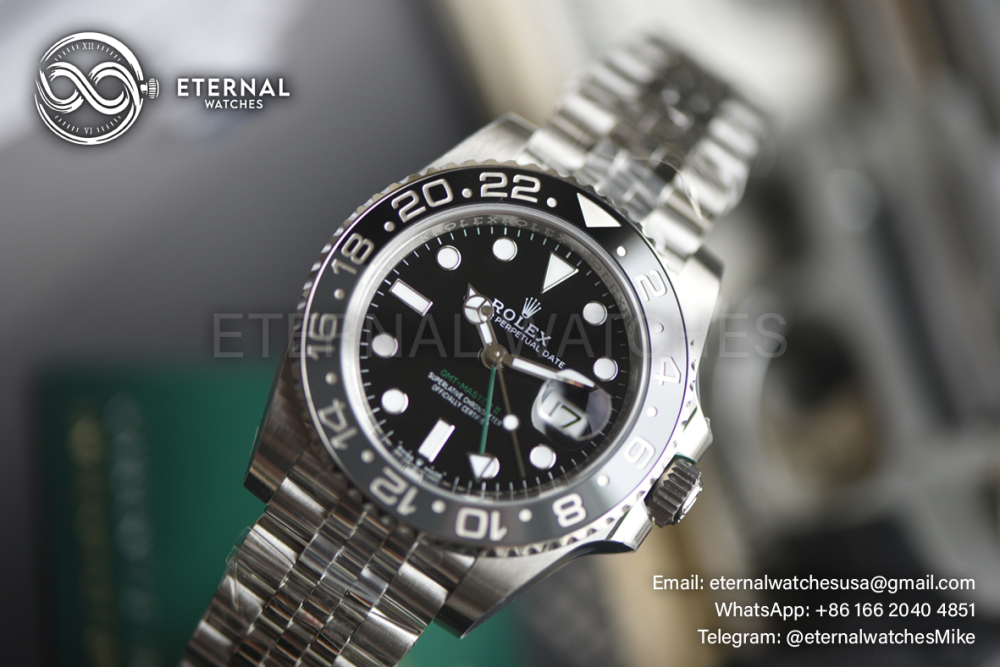 ROLEX - SUPER CLONE GMT Master II 126710 Bruce Wayne 40mm Jubilee SS/SS Black Dial VSF DD3285