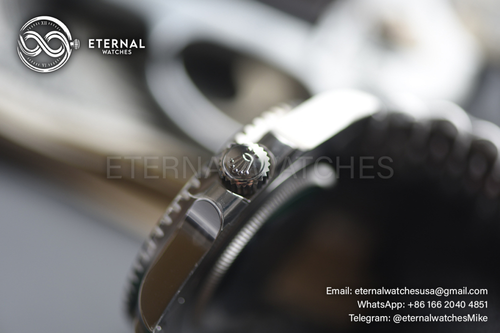 ROLEX - SUPER CLONE GMT Master II 126710 Bruce Wayne 40mm Jubilee SS/SS Black Dial VSF DD3285