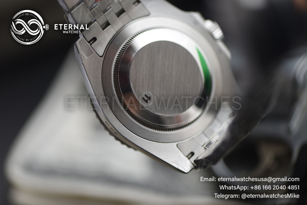 ROLEX - SUPER CLONE GMT Master II 126710 Bruce Wayne 40mm Jubilee SS/SS Black Dial VSF DD3285