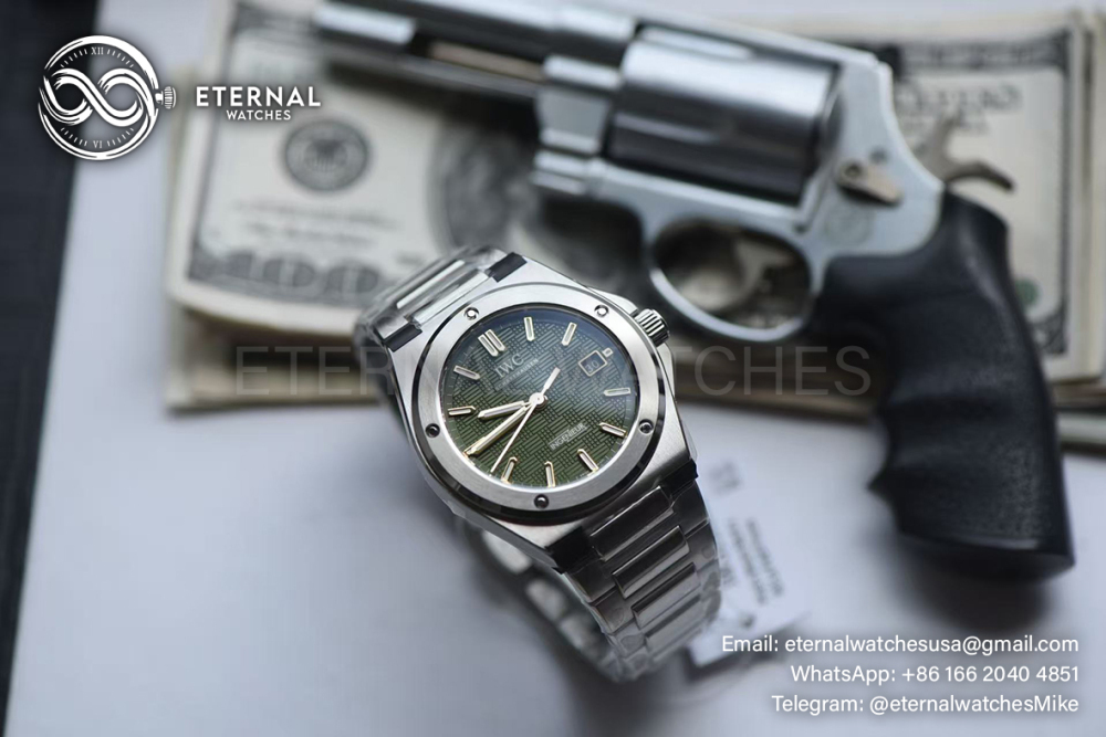 IWC - Ingeniuer Automatic 40mm SS/SS Green Dial V7F V2 A2892
