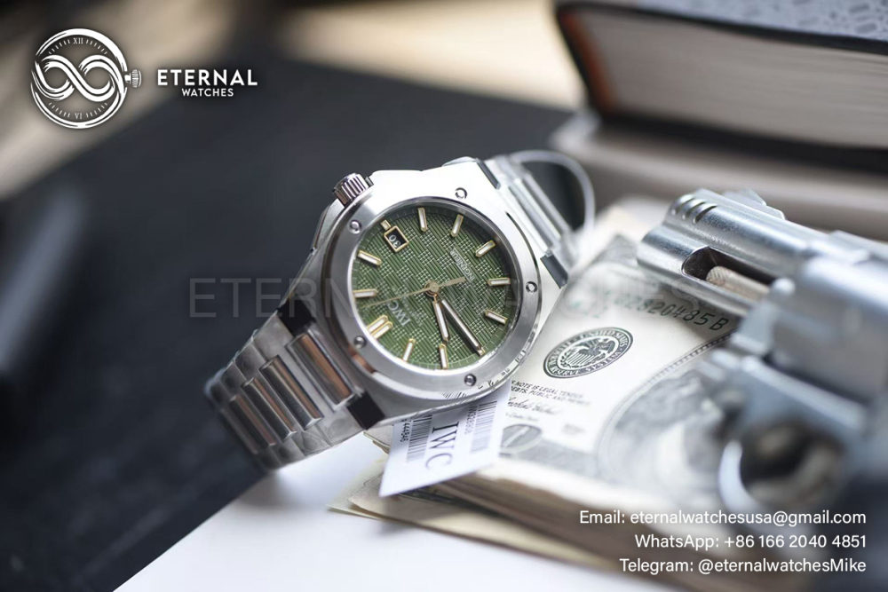 IWC - Ingeniuer Automatic 40mm SS/SS Green Dial V7F V2 A2892