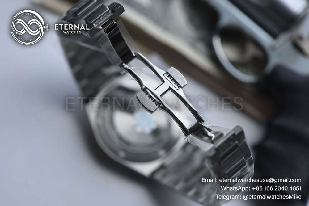 IWC - Ingeniuer Automatic 40mm SS/SS Green Dial V7F V2 A2892