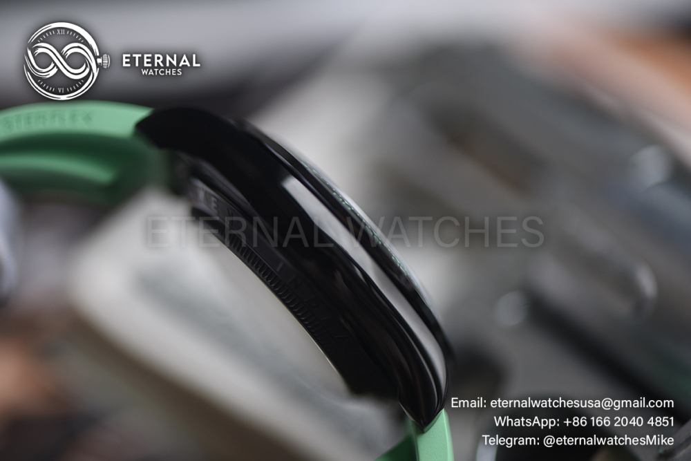 ROLEX - SUPRE CLONE Daytona Blaken 40mm Black Ceramic/RU Sketelon Dial on Green Strap SONIC DD4130