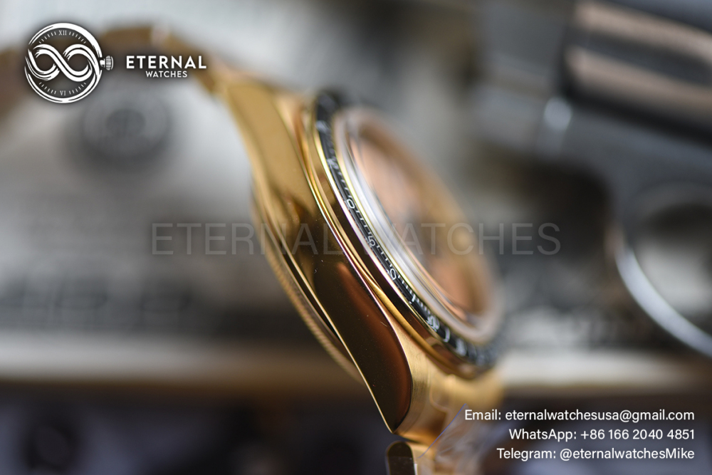 ROLEX - Daytona Artisans 40mm YG/YG Gold Dial ADGF DD4802