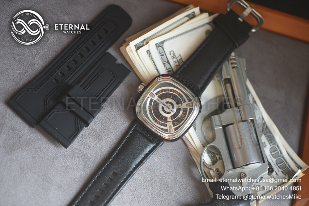 SEVENFRIDAY - M2/02 Automatic PVD/LE Black Miyota