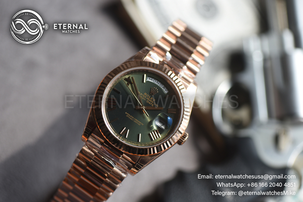 ROLEX - SUPER CLONE DayDate 228235 40mm Rose Gold Green Dial VSF V2 (Weight Adjusted)