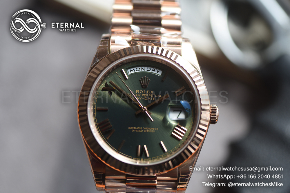 ROLEX - SUPER CLONE DayDate 228235 40mm Rose Gold Green Dial VSF V2 (Weight Adjusted)