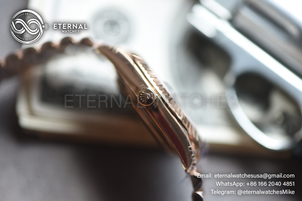 ROLEX - SUPER CLONE DayDate 228235 40mm Rose Gold Green Dial VSF V2 (Weight Adjusted)