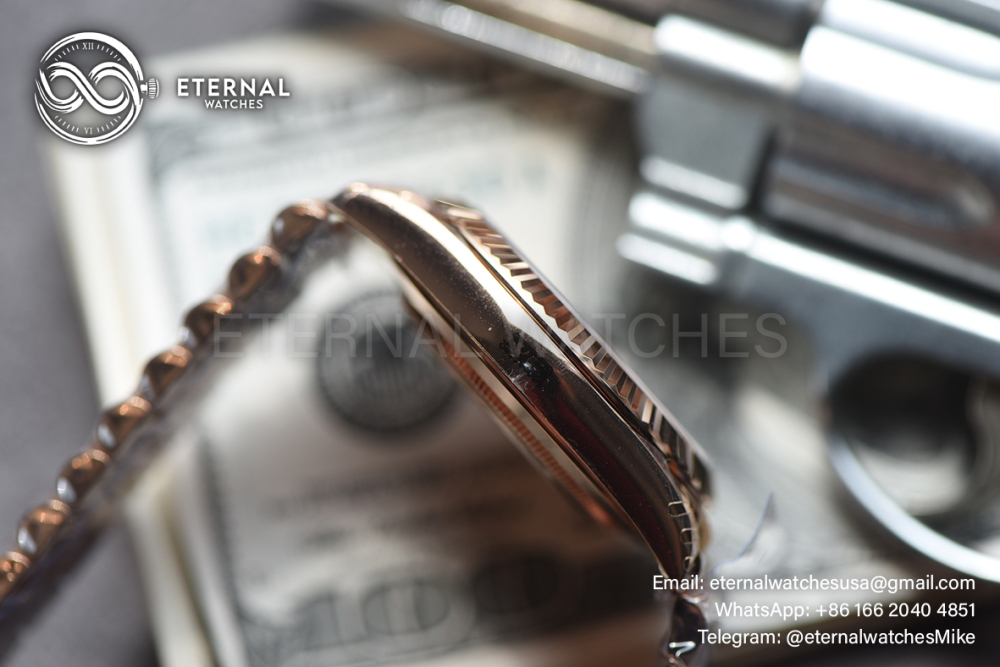 ROLEX - SUPER CLONE DayDate 228235 40mm Rose Gold Green Dial VSF V2 (Weight Adjusted)