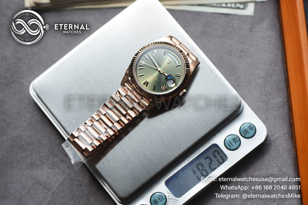 ROLEX - SUPER CLONE DayDate 228235 40mm Rose Gold Green Dial VSF V2 (Weight Adjusted)