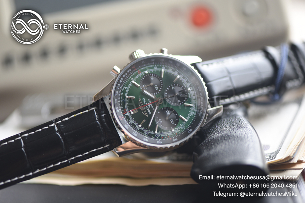 BREITLING - Navitimer B01 Chronograph SS/LE Green Dial BLSF