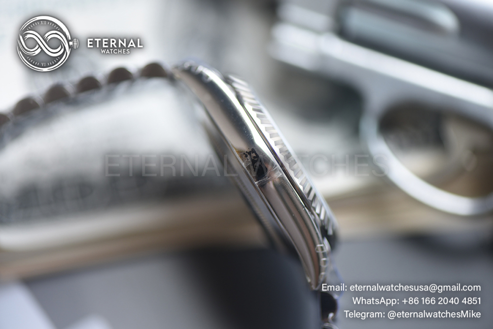 ROLEX - SUPER CLONE DayDate 228236 40mm SS/SS Ice Blue/Rmn VSF V2 DD3255 (Weight Adjusted)