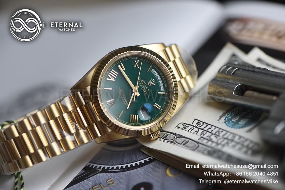 ROLEX - SUPER CLONE DayDate 228238 40mm Yellow Gold Green Dial VSF V2 (Weight Adjusted)
