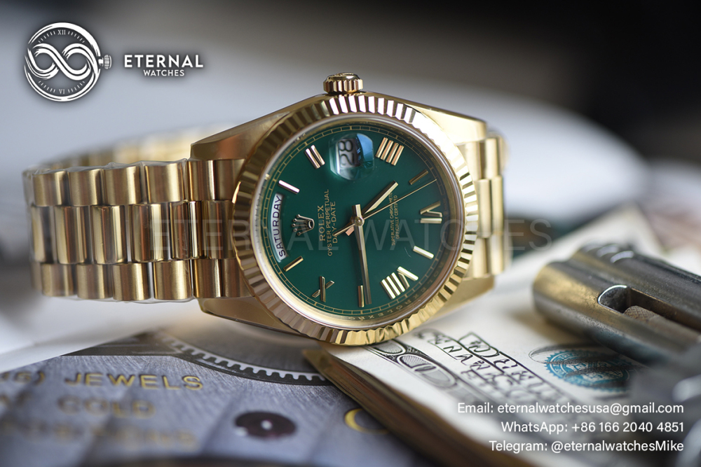 ROLEX - SUPER CLONE DayDate 228238 40mm Yellow Gold Green Dial VSF V2 (Weight Adjusted)