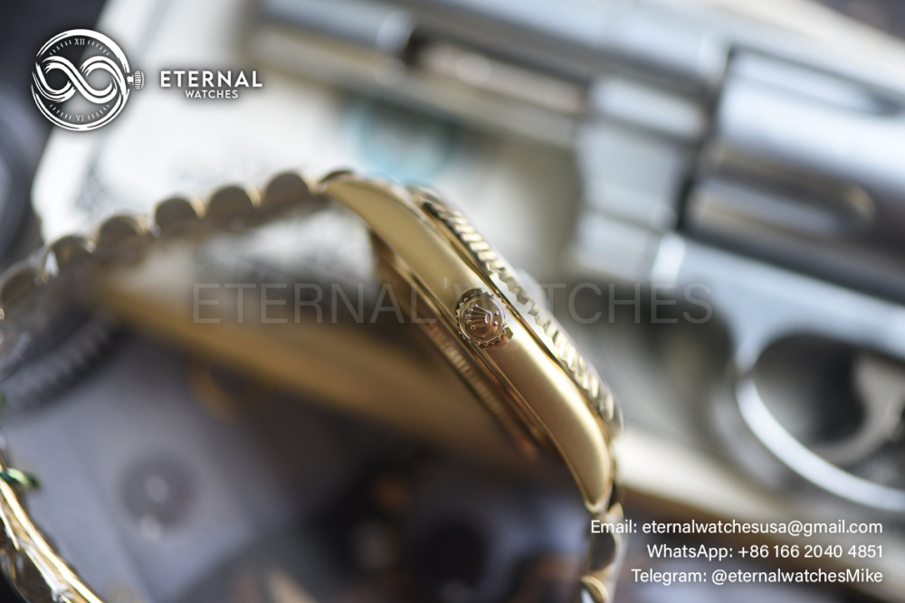 ROLEX - SUPER CLONE DayDate 228238 40mm Yellow Gold Green Dial VSF V2 (Weight Adjusted)