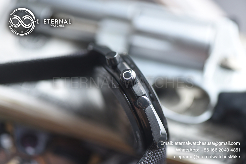OMEGA - SUPER CLONE SpeedMaster DSOM 44mm Cer/LE Grey Dial BLS A1869
