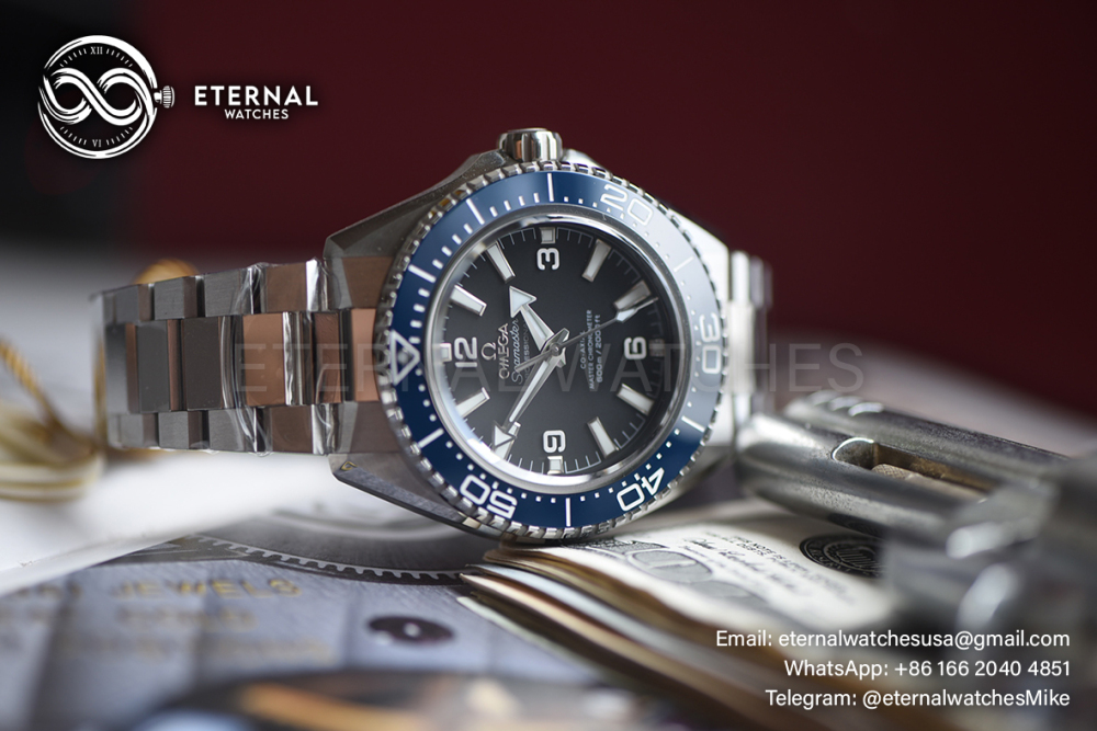 OMEGA - SUPER CLONE Planet Ocean 600m 42m SS/SS Black Dial Blue Bezel VSF VS8912