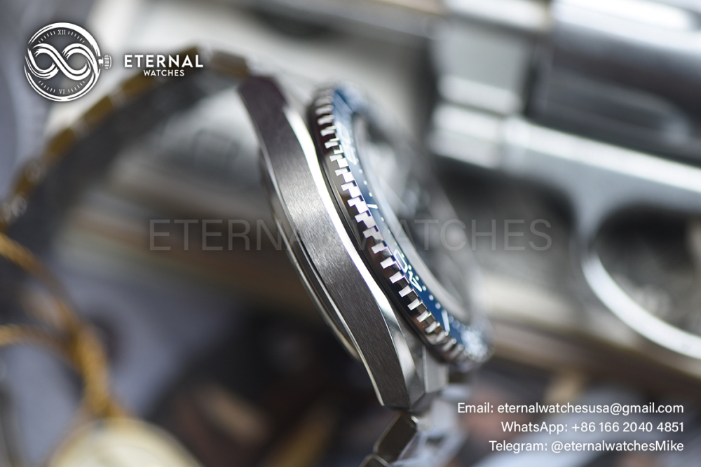 OMEGA - SUPER CLONE Planet Ocean 600m 42m SS/SS Black Dial Blue Bezel VSF VS8912
