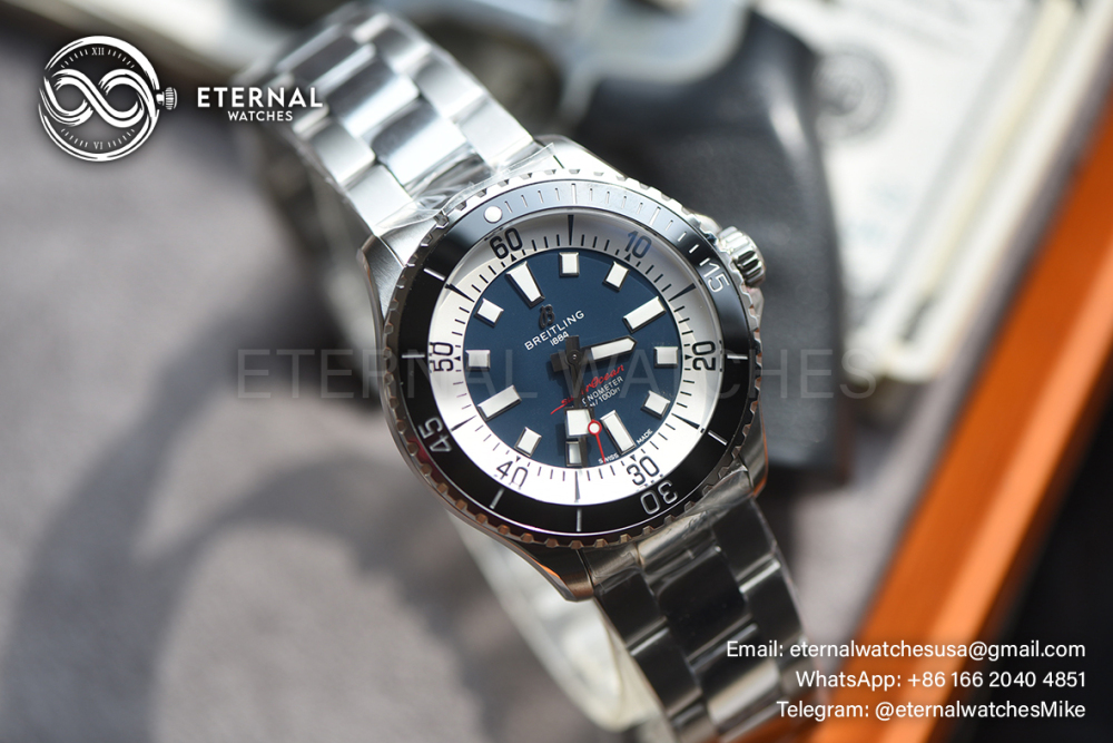BREITLING - Super Ocean 44mm Black Bezel on Blue Dial Strap TF A2824