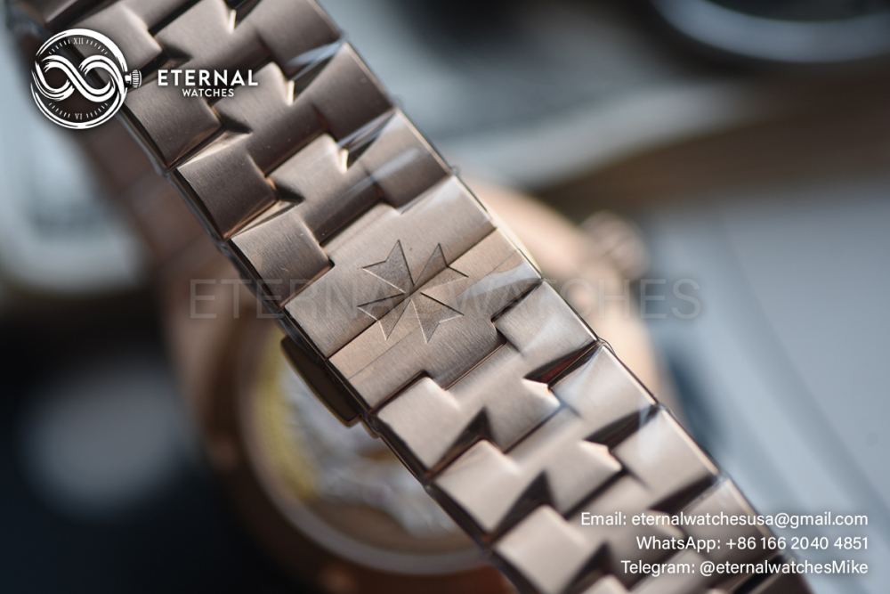 VACHERON CONSTANTIN - Overseas Tourbillon RG/RG Blue Dial BBF Manual