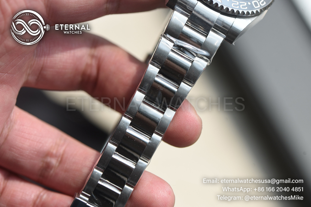 ROLEX - SUPER CLONE GMT Master II 126710 Batman 40mm Oyster SS/SS Black Dial Clean DD3285