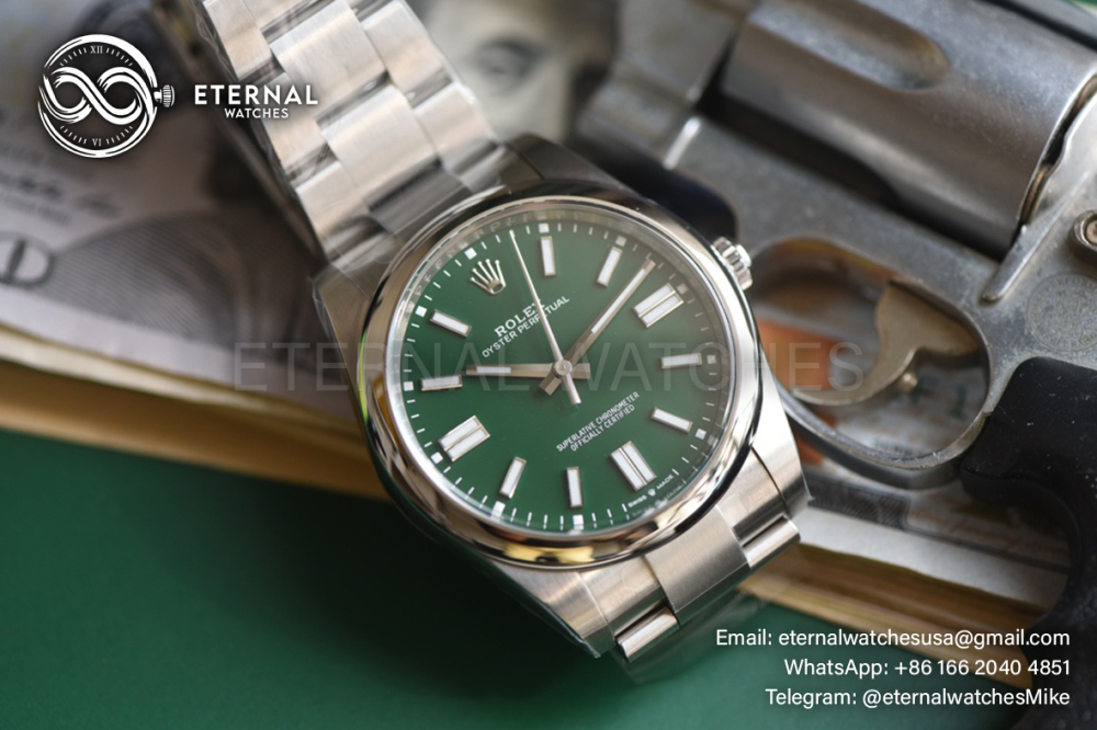 ROLEX - SUPER CLONE Oyster Perpetual 124300 41mm SS/SS Green Dial Clean VS3230