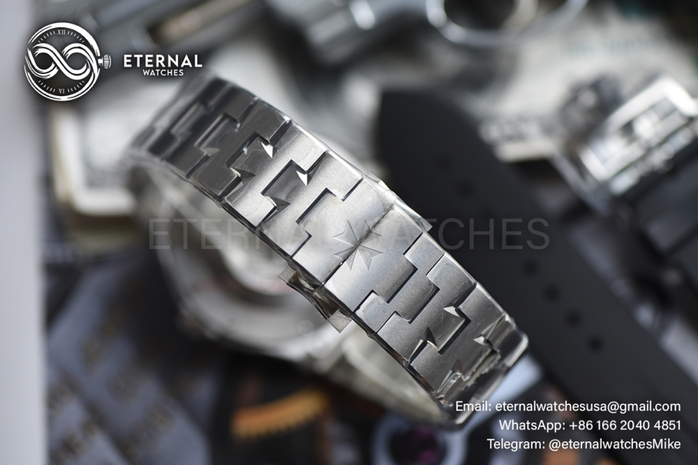 VACHERON CONSTANTIN - Overseas 47040 42mm SS/SS Black Dial PPF A1226