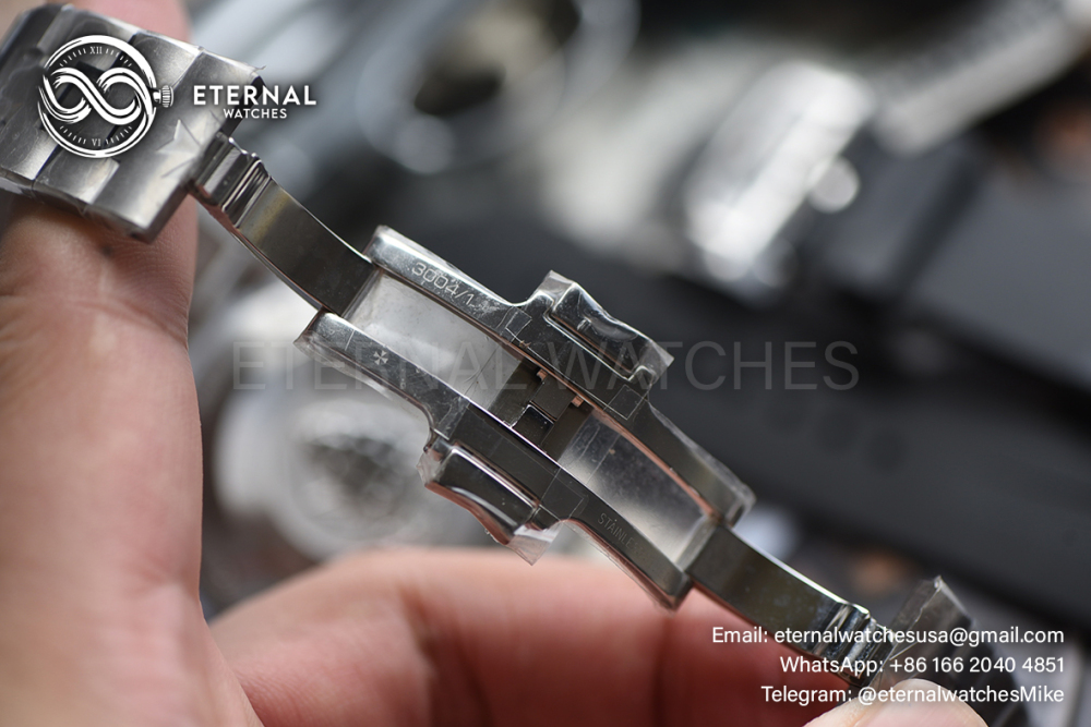 VACHERON CONSTANTIN - Overseas 47040 42mm SS/SS Black Dial PPF A1226