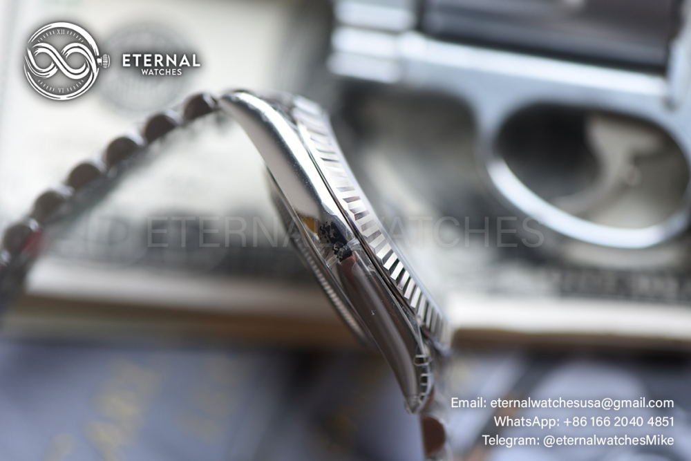ROLEX - SUPER CLONE DateJust 126334 41mm SS/RMN Blue Dial V2 VSF 3235