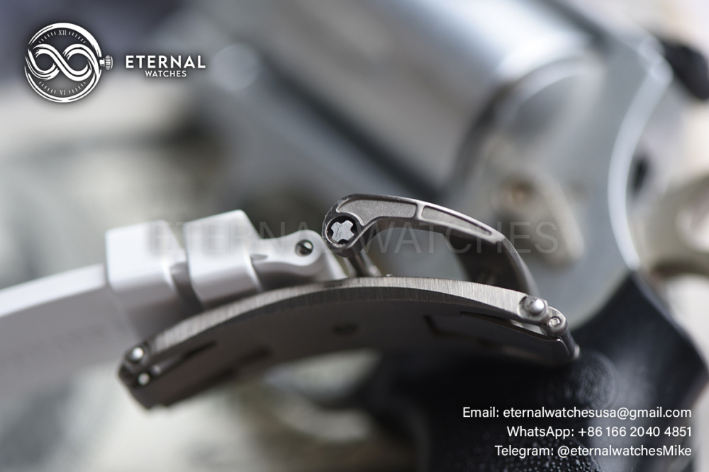 RICHARD MILLE - ETERNAL WATCHES ULTRA MOD 99.9% RM055 Bubba Watson All White