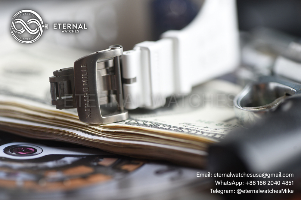 RICHARD MILLE - ETERNAL WATCHES ULTRA MOD 99.9% RM055 Bubba Watson All White