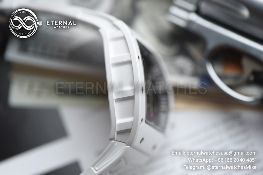 RICHARD MILLE - ETERNAL WATCHES ULTRA MOD 99.9% RM055 Bubba Watson All White