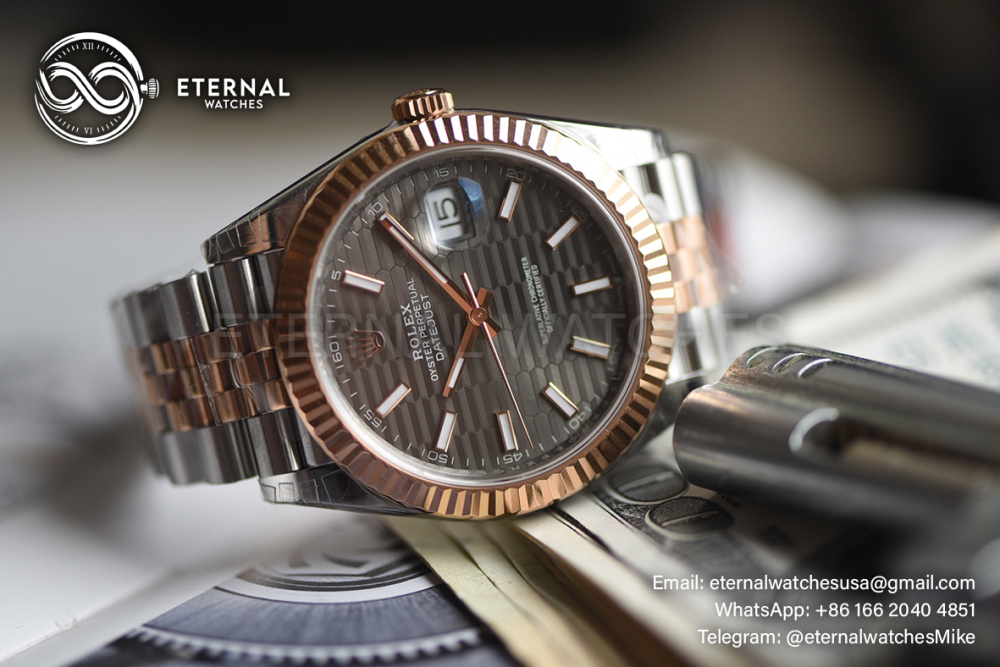 ROLEX - SUPER CLONE DateJust 126331 41mm RG Two Tone/STK Grey Textured V2 VSF 3235