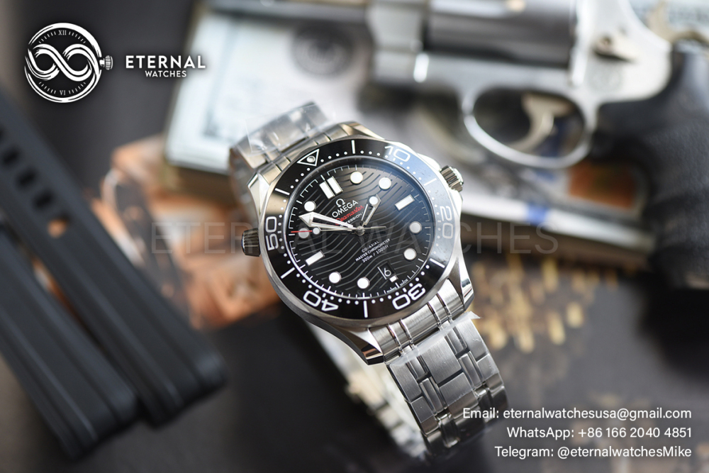 OMEGA - SUPER CLONE Seamaster Diver 300m 42mm SS/SS Black Texture Dial V4 VSF 8800