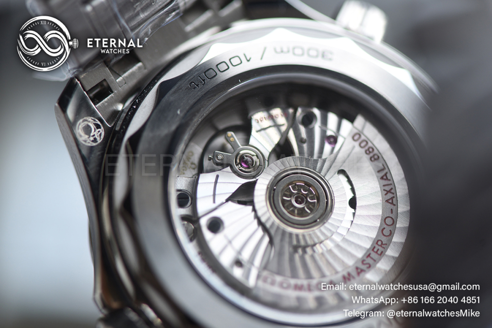 OMEGA - SUPER CLONE Seamaster Diver 300m 42mm SS/SS Black Texture Dial V4 VSF 8800