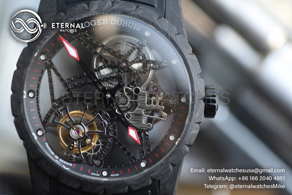 ROGER DUBUIS - Excalibur Spider DBEX0577 Carbon Flying Tourbillon CF/RU BBRF