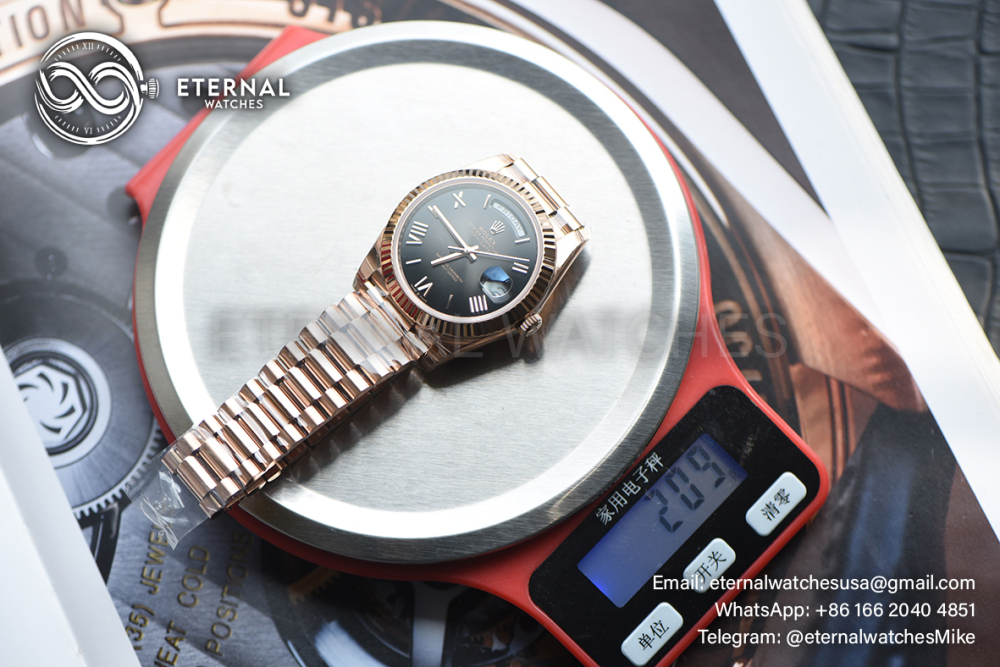 ROLEX - SUPER CLONE DayDate 228235 40mm Rose Gold Black Ombre RCF V2 (Weight Adjusted)