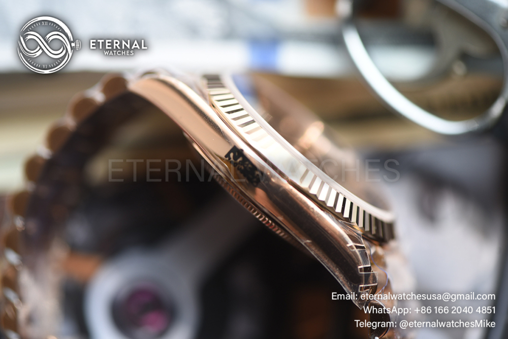 ROLEX - SUPER CLONE DayDate 228235 40mm Rose Gold Black Ombre RCF V2 (Weight Adjusted)