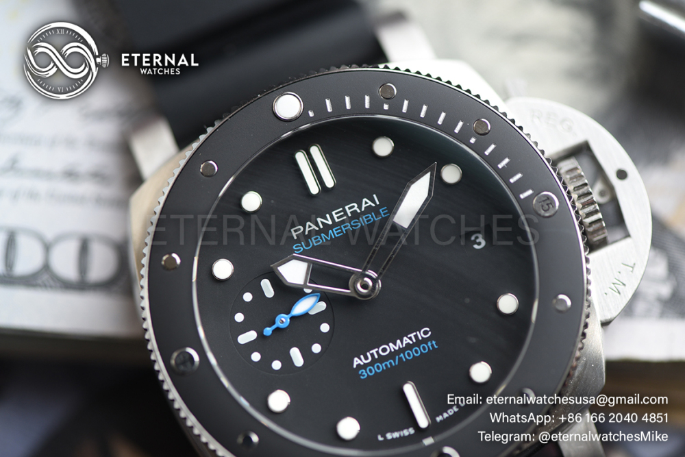 PANERAI - SUPER CLONE PAM683 Submersible 42mm SS/RU Black VSF P900