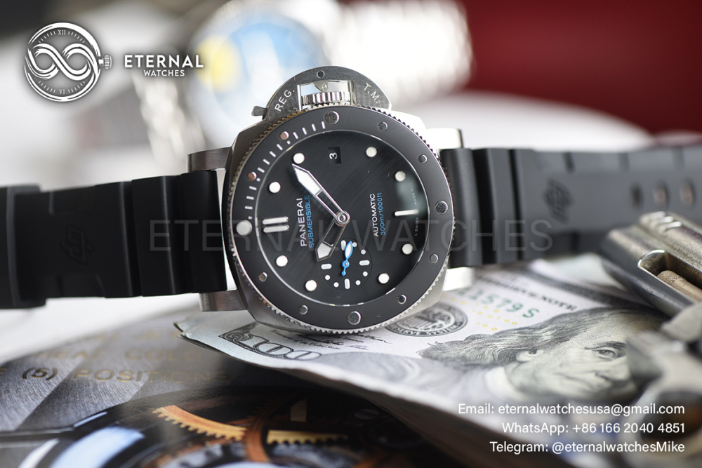 PANERAI - SUPER CLONE PAM683 Submersible 42mm SS/RU Black VSF P900