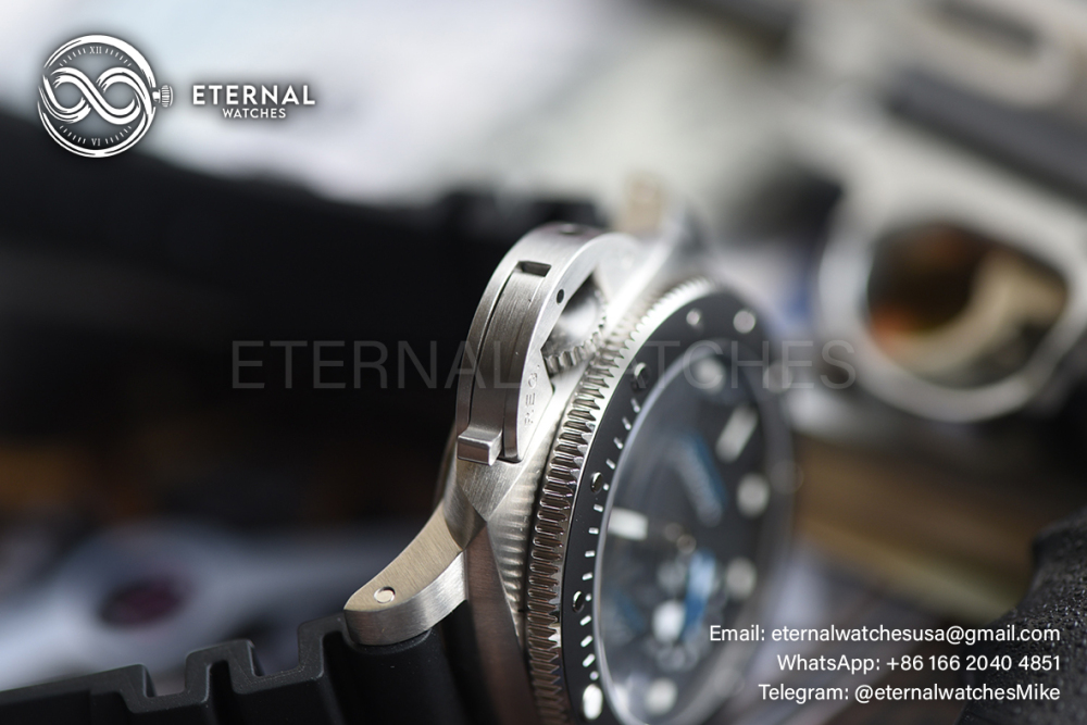 PANERAI - SUPER CLONE PAM683 Submersible 42mm SS/RU Black VSF P900
