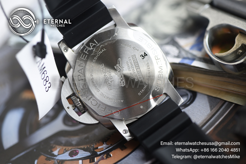 PANERAI - SUPER CLONE PAM683 Submersible 42mm SS/RU Black VSF P900