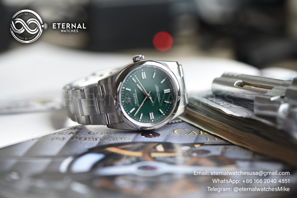 ROLEX - SUPER CLONE Oyster Perpetual 124300 41mm SS/SS Green Dial VSF VS3230